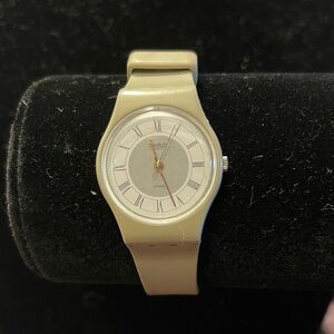 Vintage Swatch Beige Classic Watch